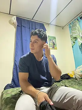 MR_MUSCLE: вебкам-шоу