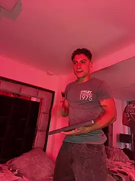 MR_MUSCLE Show in webcam