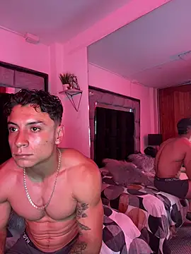 MR_MUSCLE Шоу с уебкамера