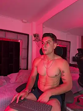 MR_MUSCLE Adlı Modelin Web Kamerası Şovu
