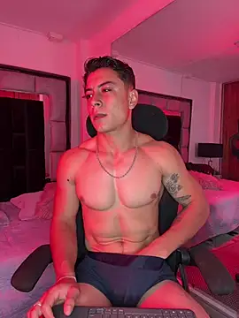 MR_MUSCLE Adlı Modelin Web Kamerası Şovu