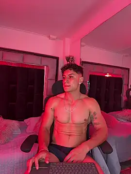 MR_MUSCLE Adlı Modelin Web Kamerası Şovu