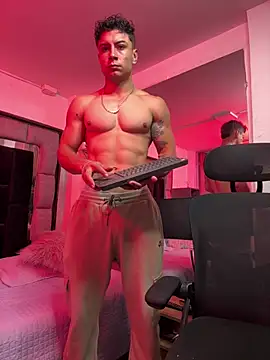 MR_MUSCLE Adlı Modelin Web Kamerası Şovu