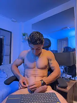 MR_MUSCLE Show in webcam