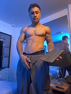 Pokazy przed kamerką – MR_MUSCLE