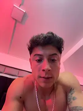 MR_MUSCLE Show in webcam