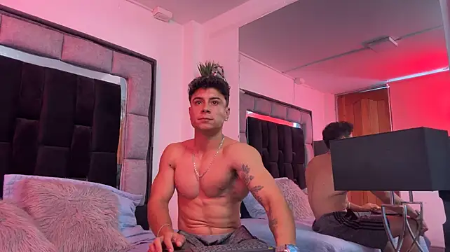 MR_MUSCLEのウェブカメラショー