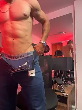 Pokazy przed kamerką – MR_MUSCLE