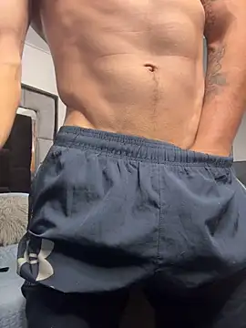 MR_MUSCLEn Webbikameraesitys