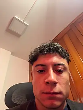 MR_MUSCLEn Webbikameraesitys