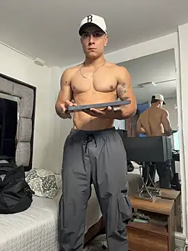 הופעת וובקאם של MR_MUSCLE
