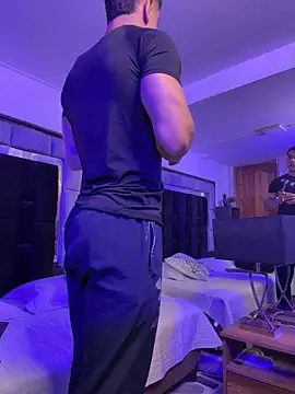 Pokazy przed kamerką – MR_MUSCLE