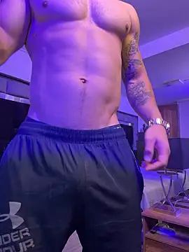 MR_MUSCLE Show in webcam