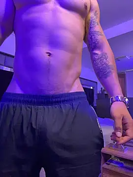 MR_MUSCLE Show in webcam
