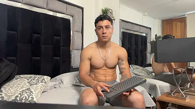 Вебкам-шоу MR_MUSCLE