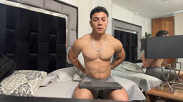 Вебкам-шоу MR_MUSCLE
