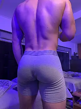 MR_MUSCLE Show in webcam