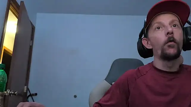 stoner_420 Show in webcam