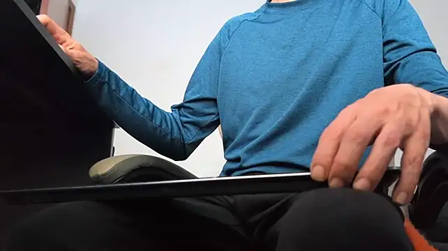 הופעת וובקאם של stoner_420
