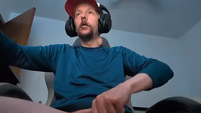 הופעת וובקאם של stoner_420