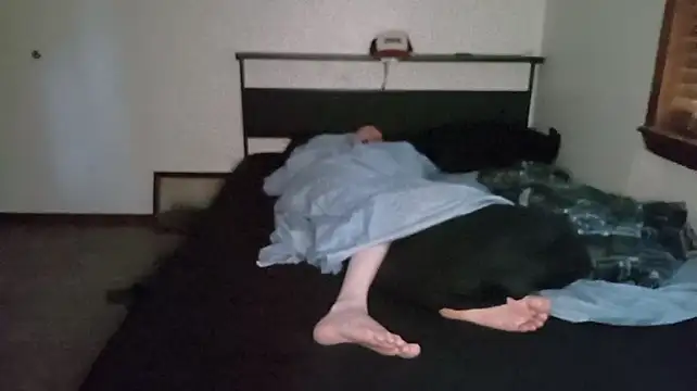 Opondestre00420's Webcam Show