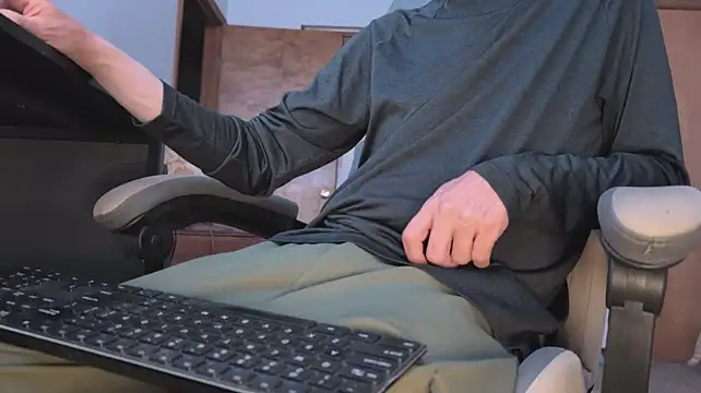 Opondestre00420 webkamerás műsora