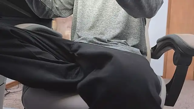 Opondestre00420's Webcam Show