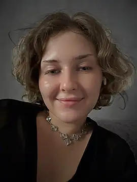 XXX chat uživo modela KellyKeler