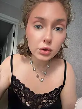 KellyKeler Adlı Modelin Canlı XXX Sohbeti