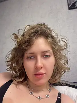 KellyKeler Adlı Modelin Canlı XXX Sohbeti