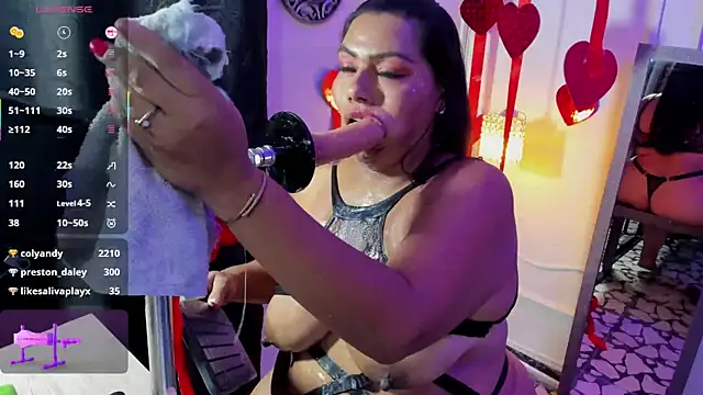Show de bigboobs_violeta na webcam