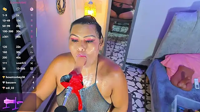 bigboobs_violeta webkamerás műsora