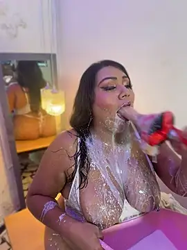 Show webcam de bigboobs_violeta