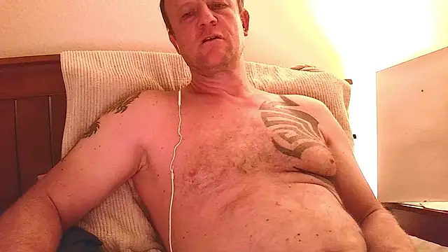 Yournaughty: вебкам-шоу