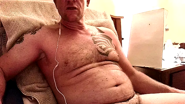 Yournaughty webkamerás műsora