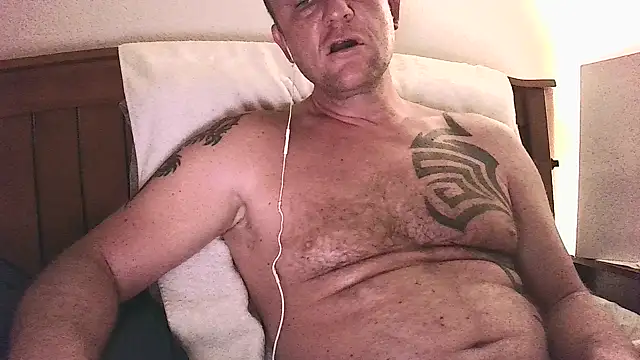 Yournaughty: вебкам-шоу