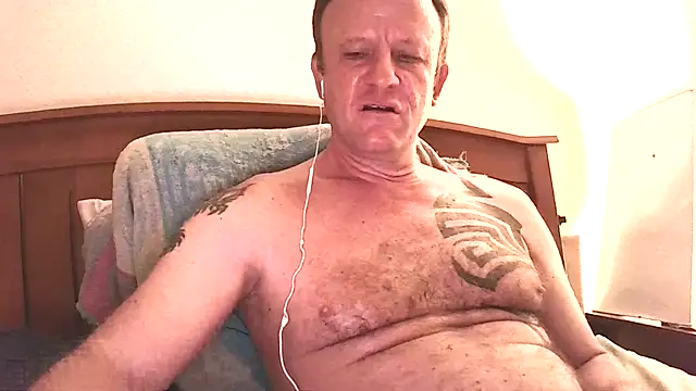 Yournaughty webkamerás műsora
