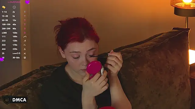 Pokazy przed kamerką – Nora__Ray