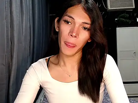 GORGEOUS_CARMEE's Webcam Show
