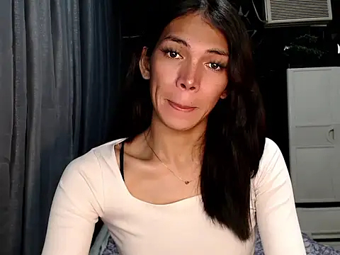 GORGEOUS_CARMEE Webcam show