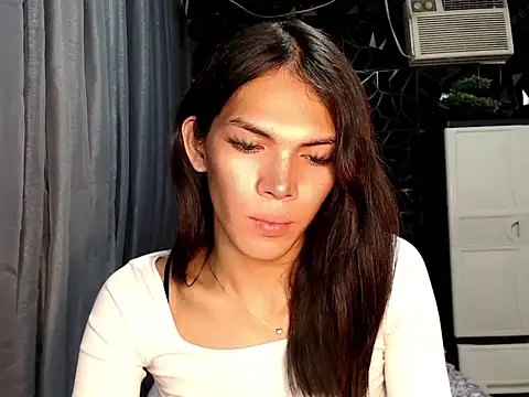 GORGEOUS_CARMEE 网络视讯表演