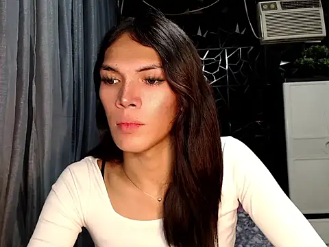 GORGEOUS_CARMEE Webcamshow