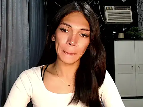 GORGEOUS_CARMEE's Webcam Show