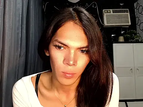 GORGEOUS_CARMEE Pertunjukan Webcam