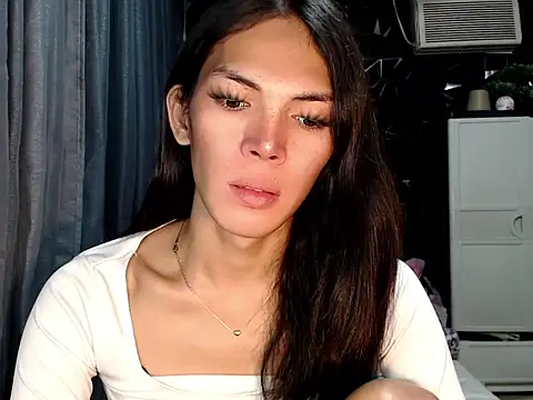 Show de GORGEOUS_CARMEE na webcam