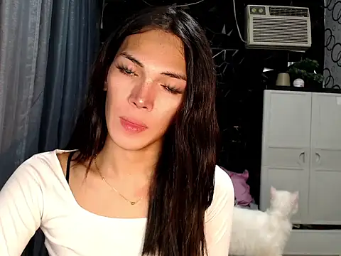 Pokazy przed kamerką – GORGEOUS_CARMEE