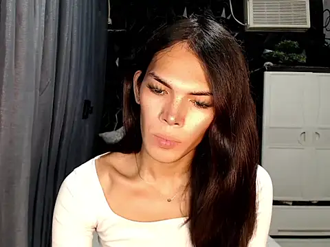 GORGEOUS_CARMEE's Webcam Show