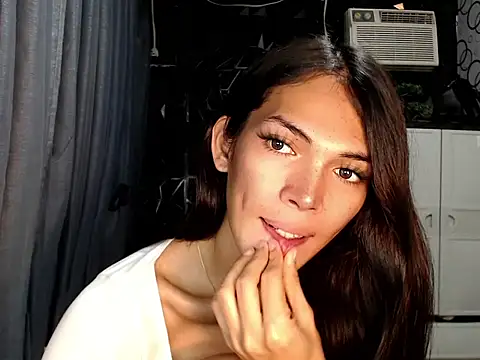 GORGEOUS_CARMEE Webcam show