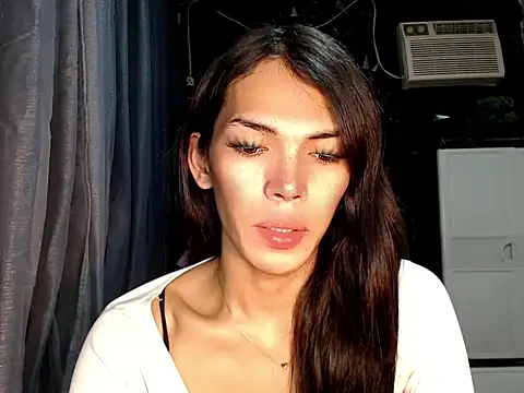 GORGEOUS_CARMEE 网络视讯表演