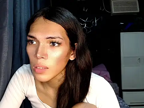 GORGEOUS_CARMEE's Webcam Show